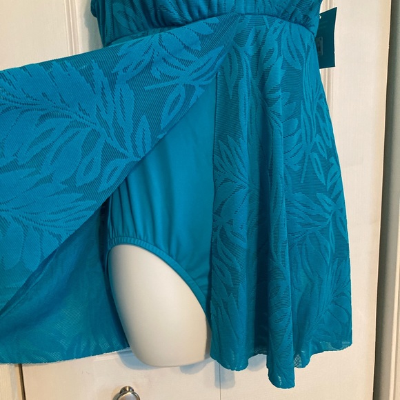 ✨Host Pick! Best in Swim Posh Party! One Piece Swimsuit with Dress - Picture 3 of 10